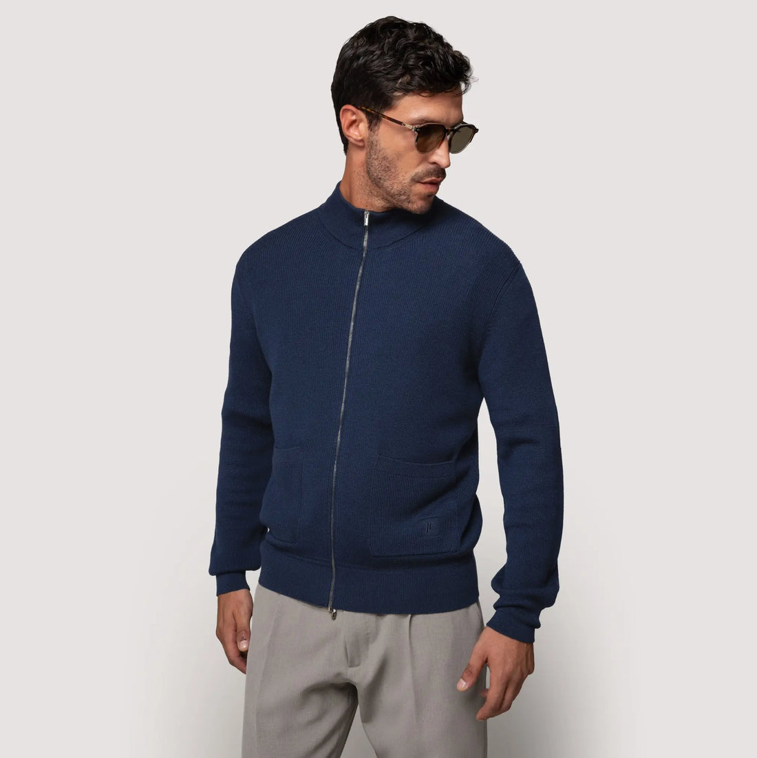 KNITTED JACKET OFF WHITE IN EXTRAFINE MERINO WOOL WITH STAND COLLAR - MKN031B FW01 105 : LF Luìs Figo